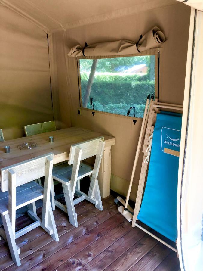 Vieilles-Maisons-sur-Joudry Camping Etang Des Bois מראה חיצוני תמונה
