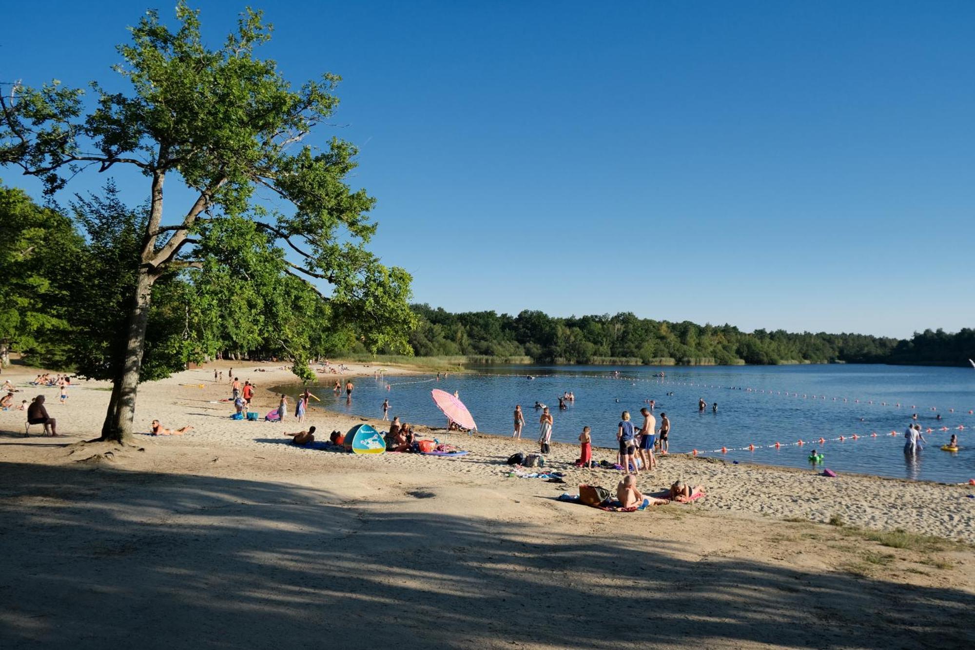 Vieilles-Maisons-sur-Joudry Camping Etang Des Bois מראה חיצוני תמונה