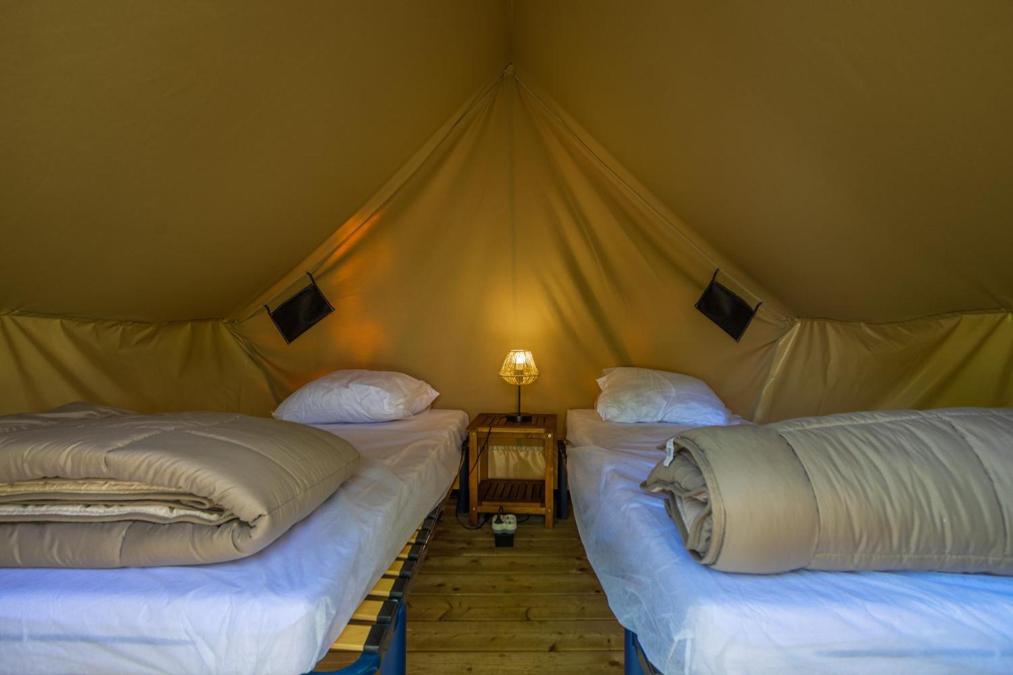 Vieilles-Maisons-sur-Joudry Camping Etang Des Bois מראה חיצוני תמונה